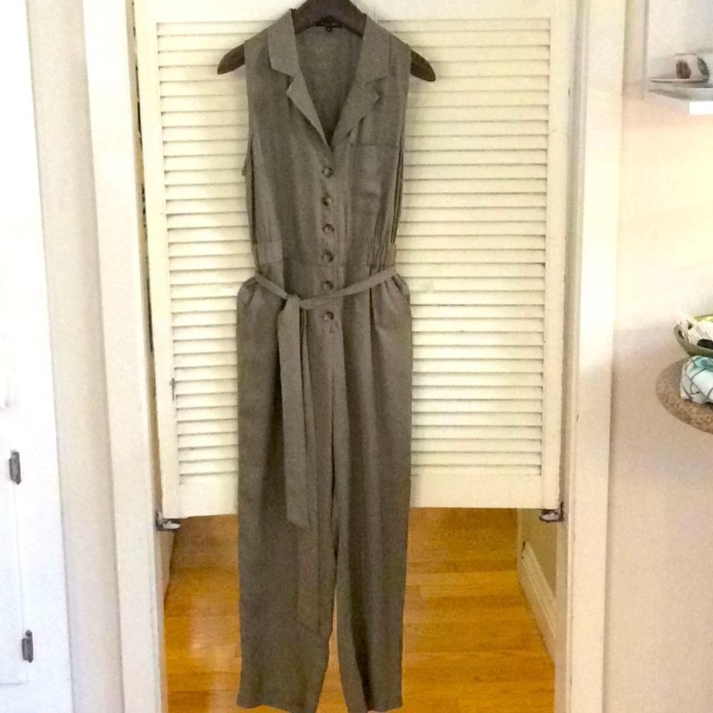 William B belted pocketed jumpsuit. Neutral. Small